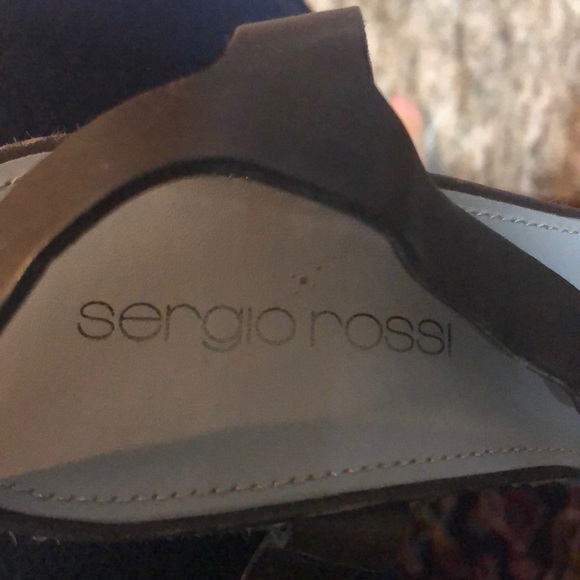 Shoes - Picture 3 of 4